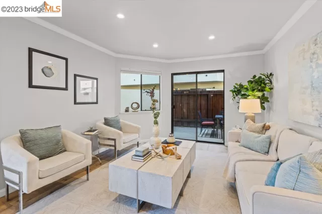 MLS: 41031068 Condo For Sale