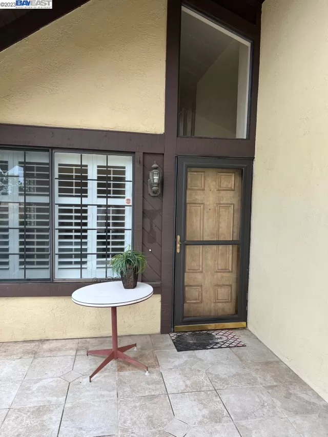 MLS: 41031103 Condo For Sale