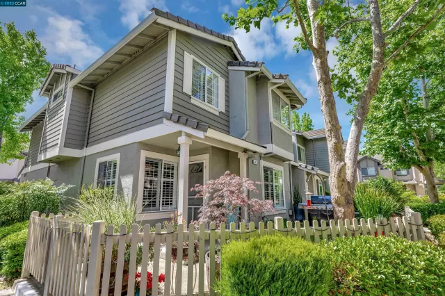 MLS: 41031171 Condo For Sale