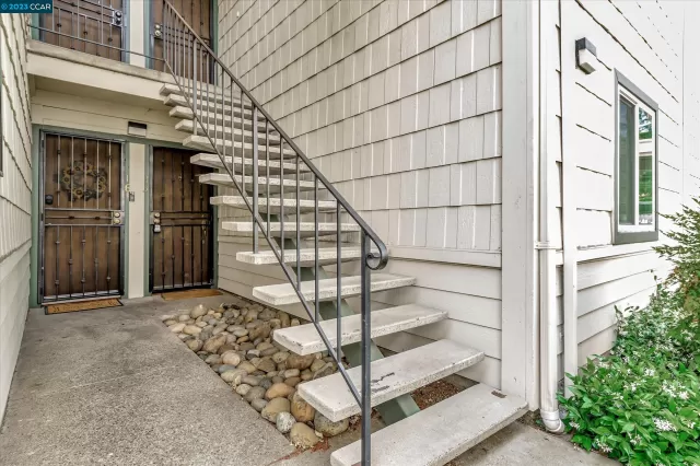 MLS: 41031259 Condo For Sale