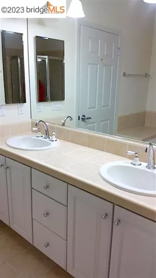 Photo #3: 41031331 Listing 