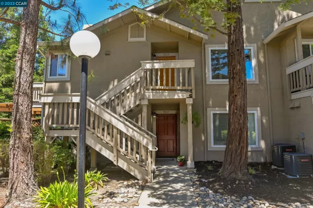 MLS: 41031350 Condo For Sale