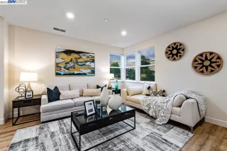 Photo #5: 41031359 Listing 