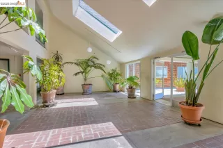 Photo #2: 41031383 Listing 