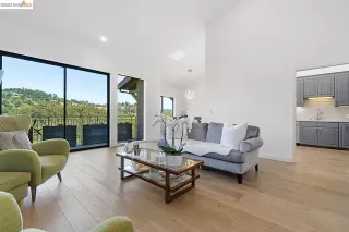 Photo #2: 41031455 Listing