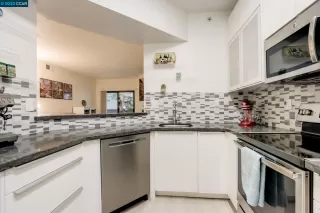 Photo #1: 41031463 Listing