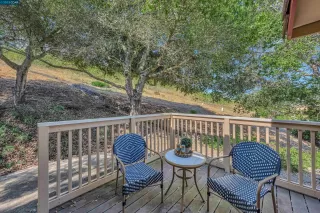 Photo #2: 41031596 Listing