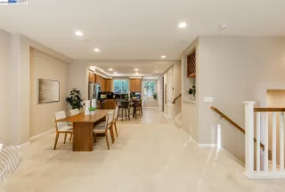 Photo #5: 41031642 Listing