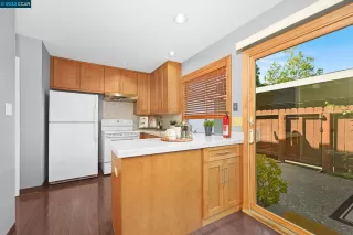 Photo #6: 41031667 Listing