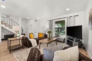 Photo #2: 41031669 Listing