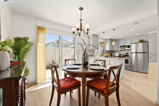 Photo #5: 41031669 Listing