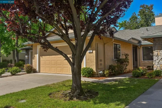 MLS: 41031744 Condo For Sale