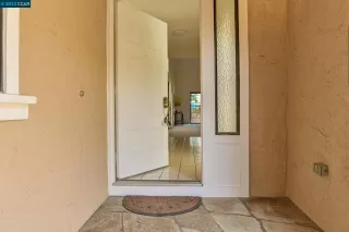 Photo #2: 41031744 Listing