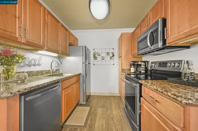 MLS: 41031770 Condo For Sale