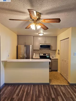 Photo #1: 41031771 Listing