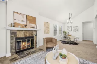 Photo #1: 41031778 Listing