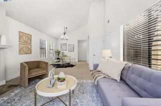 Photo #2: 41031778 Listing