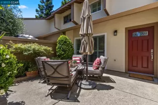 Photo #1: 41031932 Listing