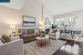 Photo #2: 41031932 Listing