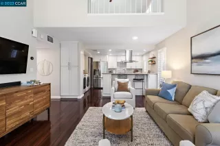 Photo #6: 41031932 Listing