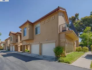 Photo #1: 41031946 Listing