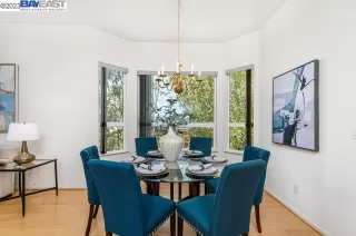 Photo #6: 41032004 Listing