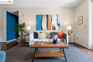 Photo #5: 41032032 Listing