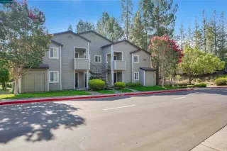 Photo #1: 41032134 Listing