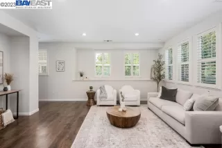 Photo #1: 41032143 Listing 