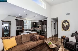 Photo #6: 41032176 Listing 