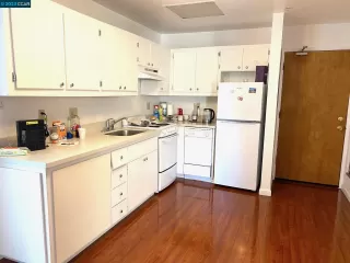 Photo #1: 41032191 Listing