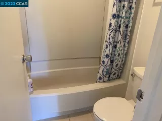 Photo #4: 41032191 Listing