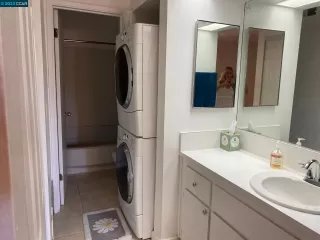 Photo #5: 41032191 Listing