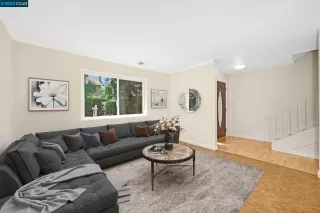 Photo #5: 41032195 Listing