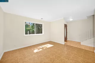 Photo #6: 41032195 Listing