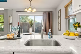 Photo #6: 41032202 Listing