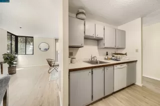 Photo #4: 41032210 Listing 