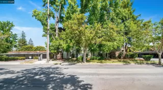 Photo #1: 41032255 Listing