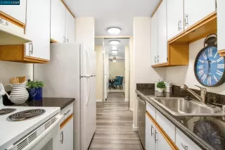 Photo #6: 41032255 Listing