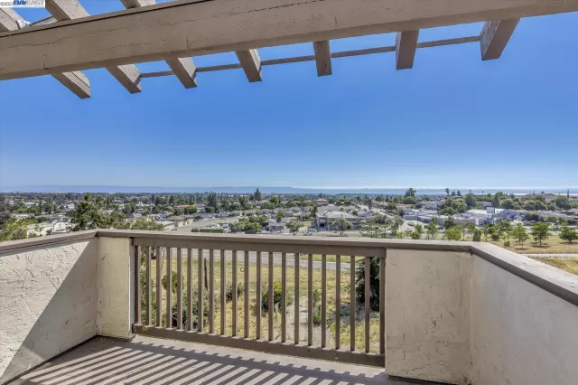 MLS: 41032290 Condo For Sale