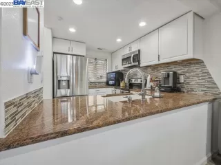 Photo #2: 41032307 Listing 