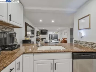 Photo #3: 41032307 Listing 