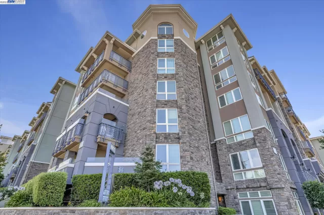 MLS: 41032345 Condo For Sale