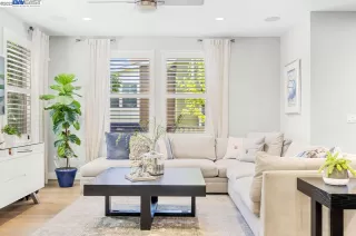 Photo #4: 41032351 Listing