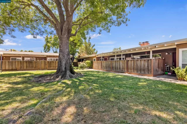 MLS: 41032374 Condo For Sale