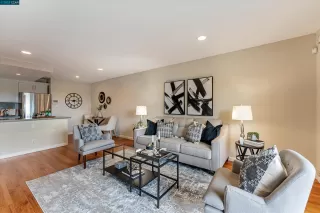 Photo #3: 41032389 Listing 