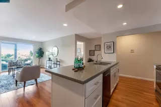 Photo #5: 41032389 Listing 