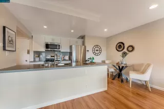 Photo #6: 41032389 Listing 