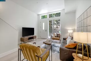 Photo #5: 41032392 Listing 