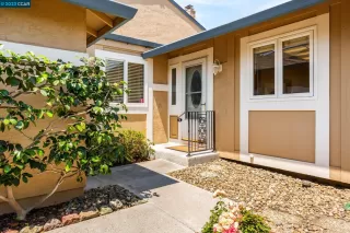 Photo #3: 41032397 Listing